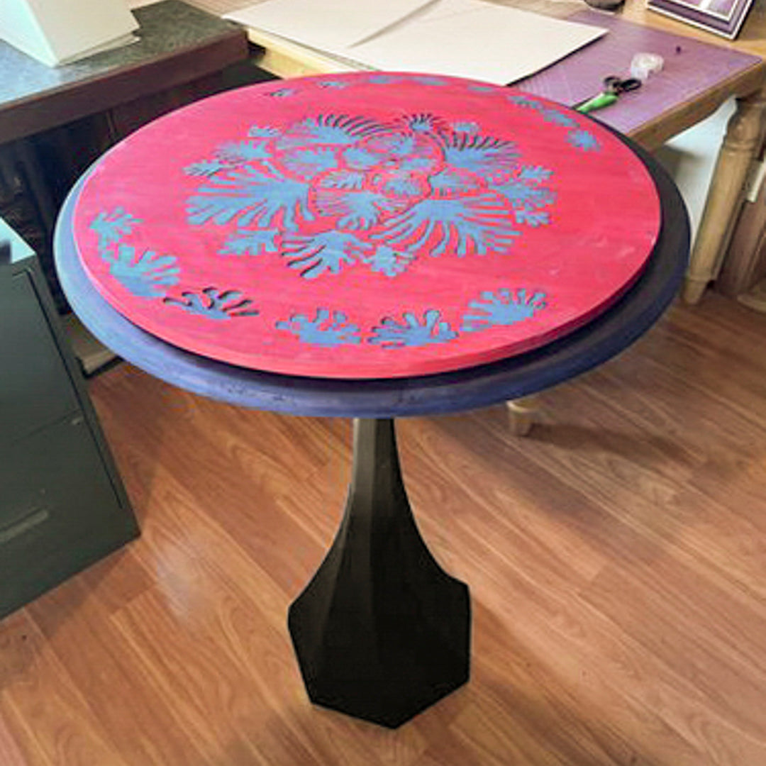 Metal Counter Table Base 609 | 624 | 625 - Home interior view featuring resin art counter table using Lithe 36" H metal leg for counter table.